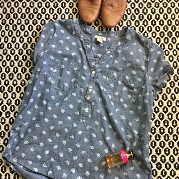 Lucky Brand Tops - Lucky Brand Elephant Printed chambray Popover